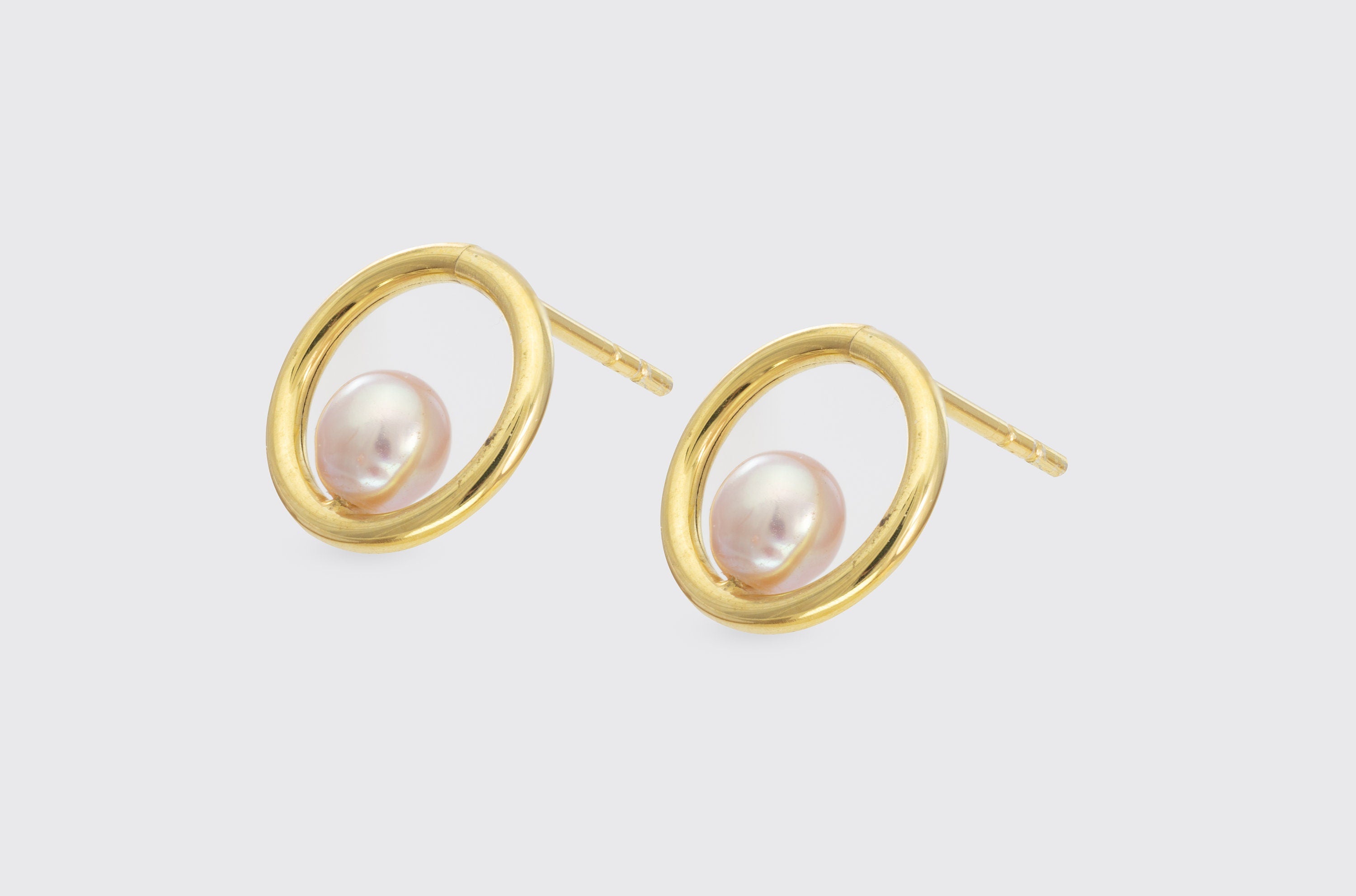 Unique Mother's Day Gift for Her, Pearl Circle Stud Earrings, Unique Mom Gift, Gift for New Mom, Gift for Stepmom, Gift for Mother-in-law